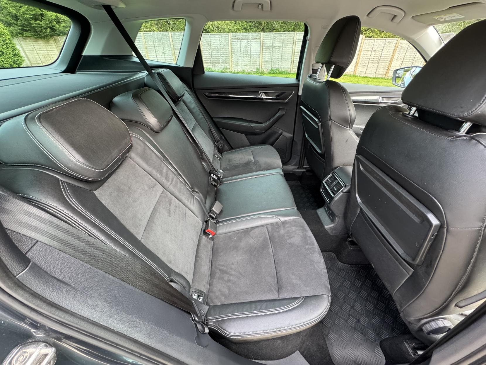 Skoda Karoq 1.6 TDI SE L SUV 5dr Diesel Manual Euro 6 (s/s) (115 ps)