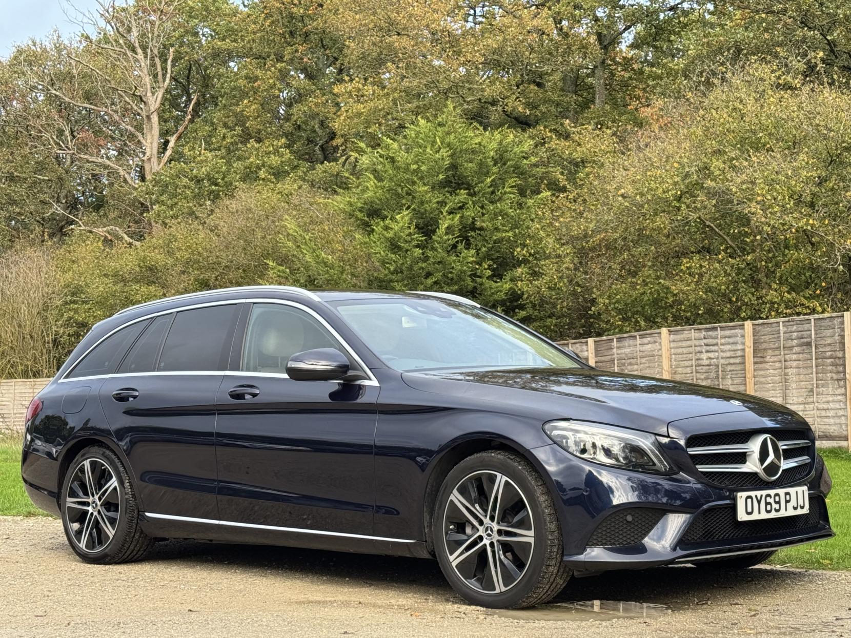 Mercedes-Benz C Class 1.6 C200d Sport Estate 5dr Diesel G-Tronic+ Euro 6 (s/s) (160 ps)
