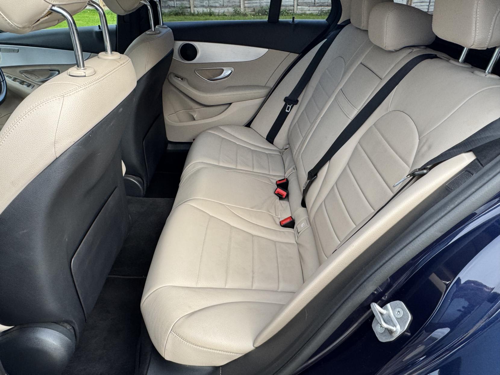 Mercedes-Benz C Class 1.6 C200d Sport Estate 5dr Diesel G-Tronic+ Euro 6 (s/s) (160 ps)