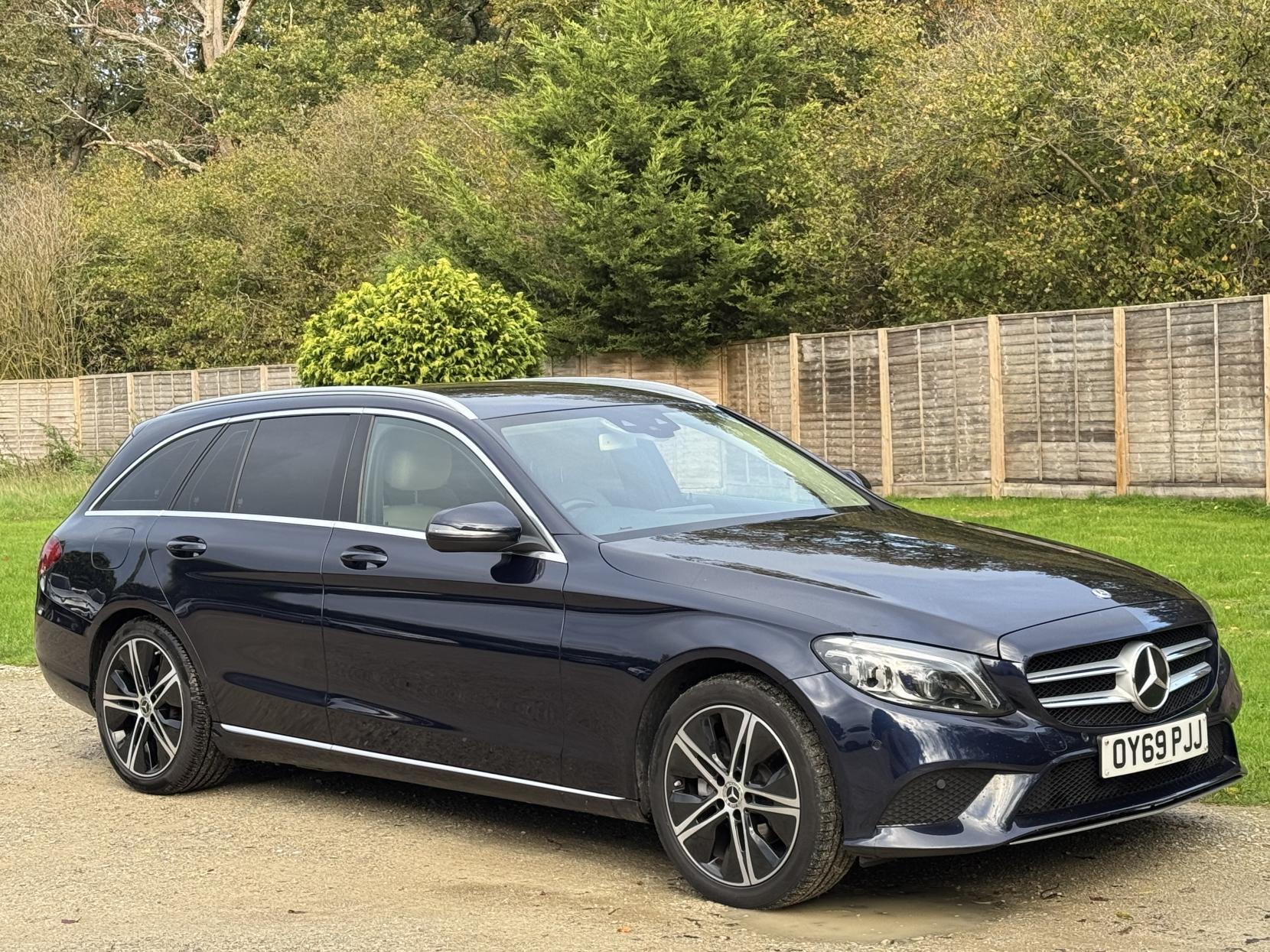 Mercedes-Benz C Class 1.6 C200d Sport Estate 5dr Diesel G-Tronic+ Euro 6 (s/s) (160 ps)