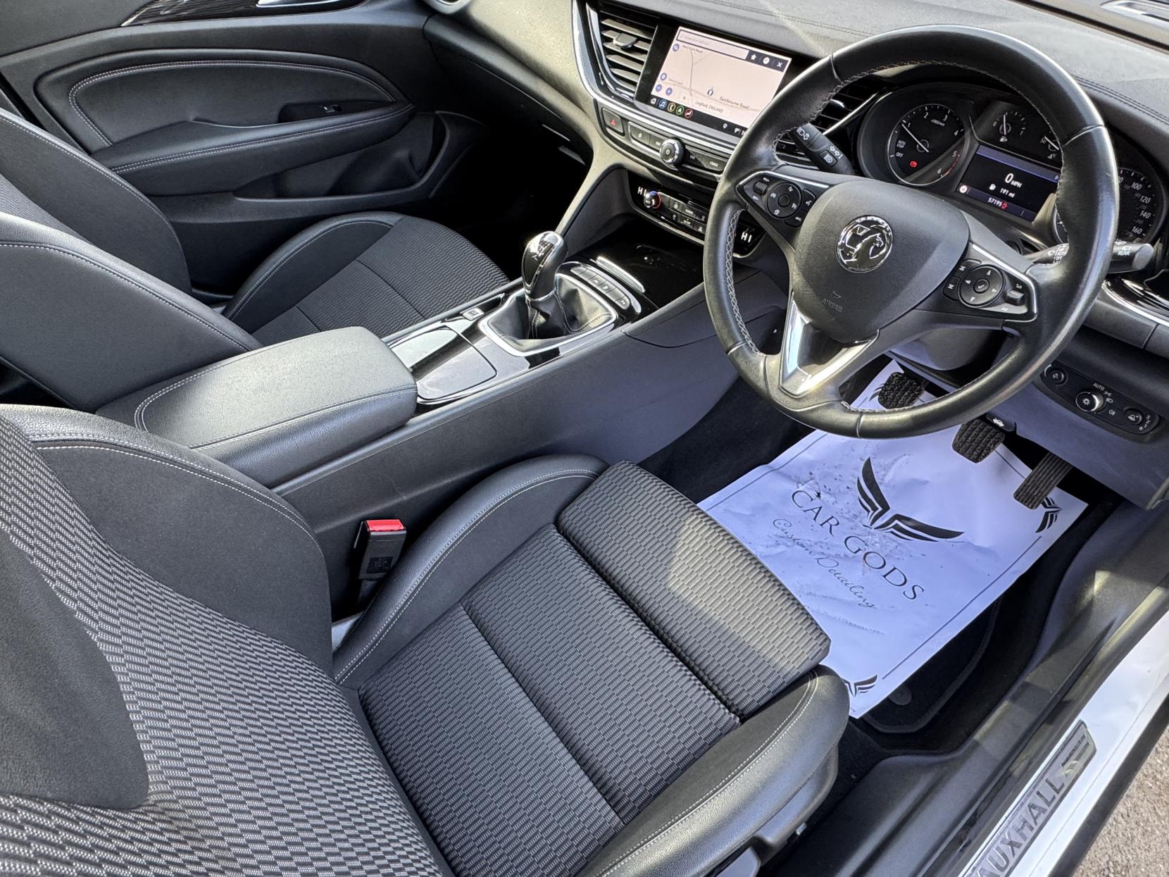 Vauxhall Insignia 1.6 Turbo D ecoTEC Tech Line Nav Grand Sport 5dr Diesel Manual Euro 6 (s/s) (110 ps)