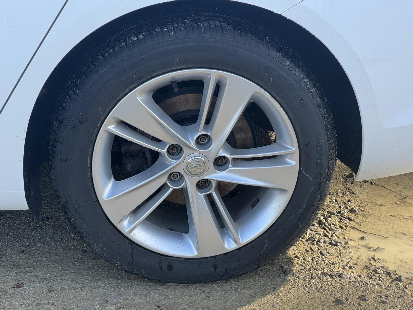 Vauxhall Insignia 1.6 Turbo D ecoTEC Tech Line Nav Grand Sport 5dr Diesel Manual Euro 6 (s/s) (110 ps)