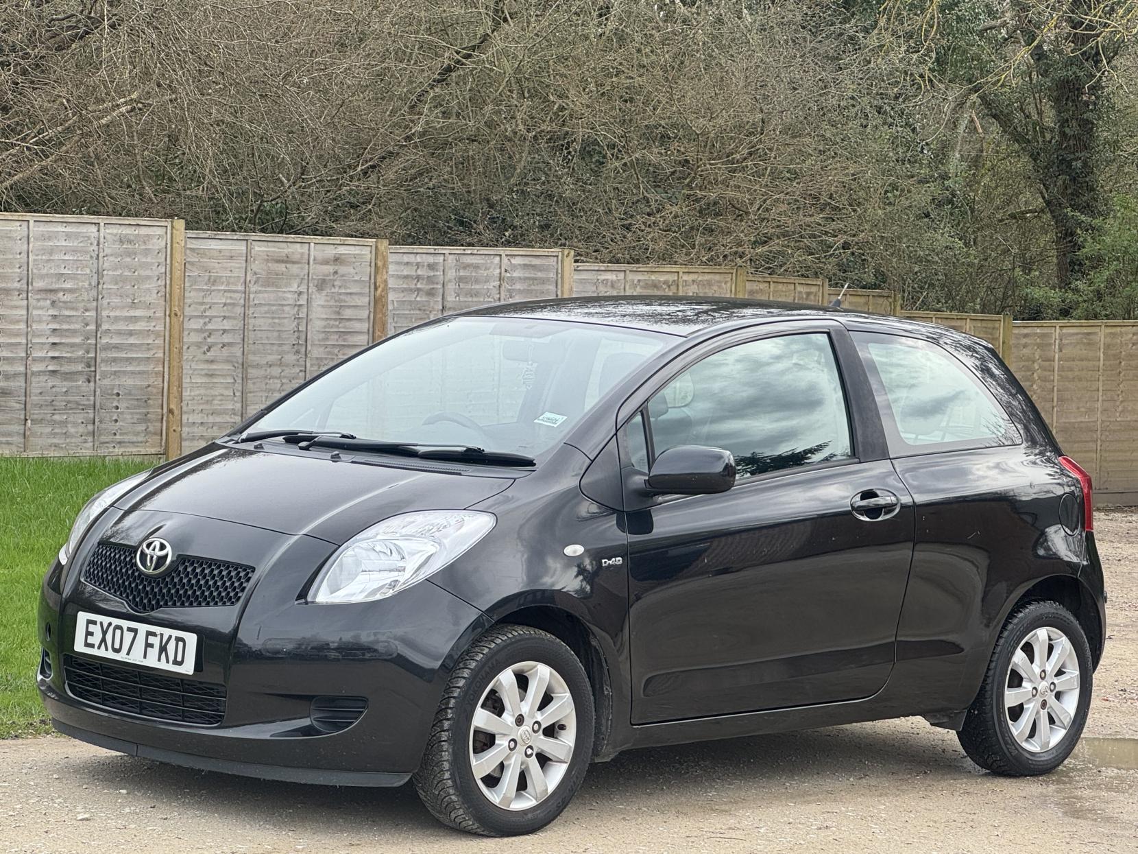 Toyota Yaris 1.4 D-4D Zinc Hatchback 3dr Diesel Manual (119 g/km, 88 bhp)