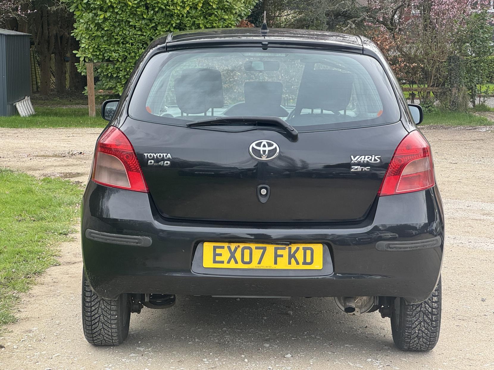 Toyota Yaris 1.4 D-4D Zinc Hatchback 3dr Diesel Manual (119 g/km, 88 bhp)