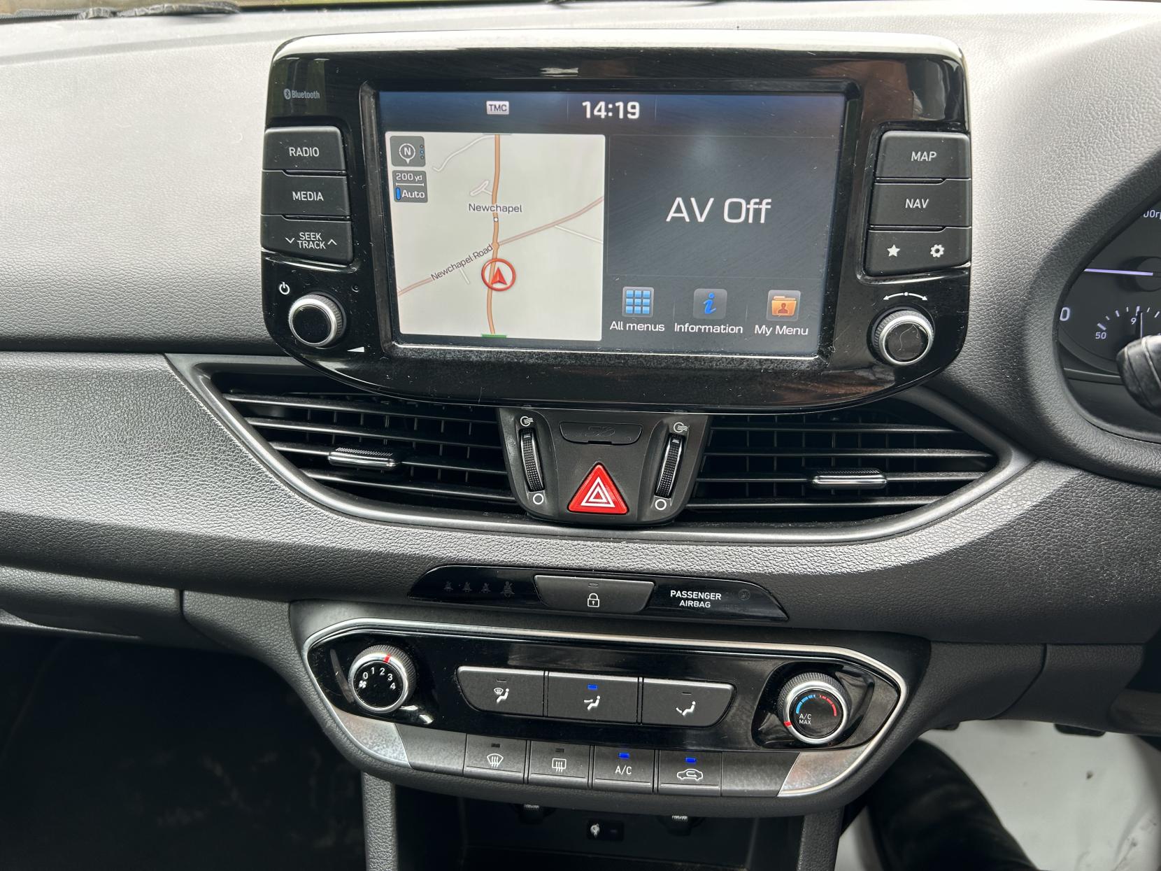 Hyundai i30 1.6 CRDi Blue Drive SE Nav Hatchback 5dr Diesel Manual Euro 6 (s/s) (110 ps)