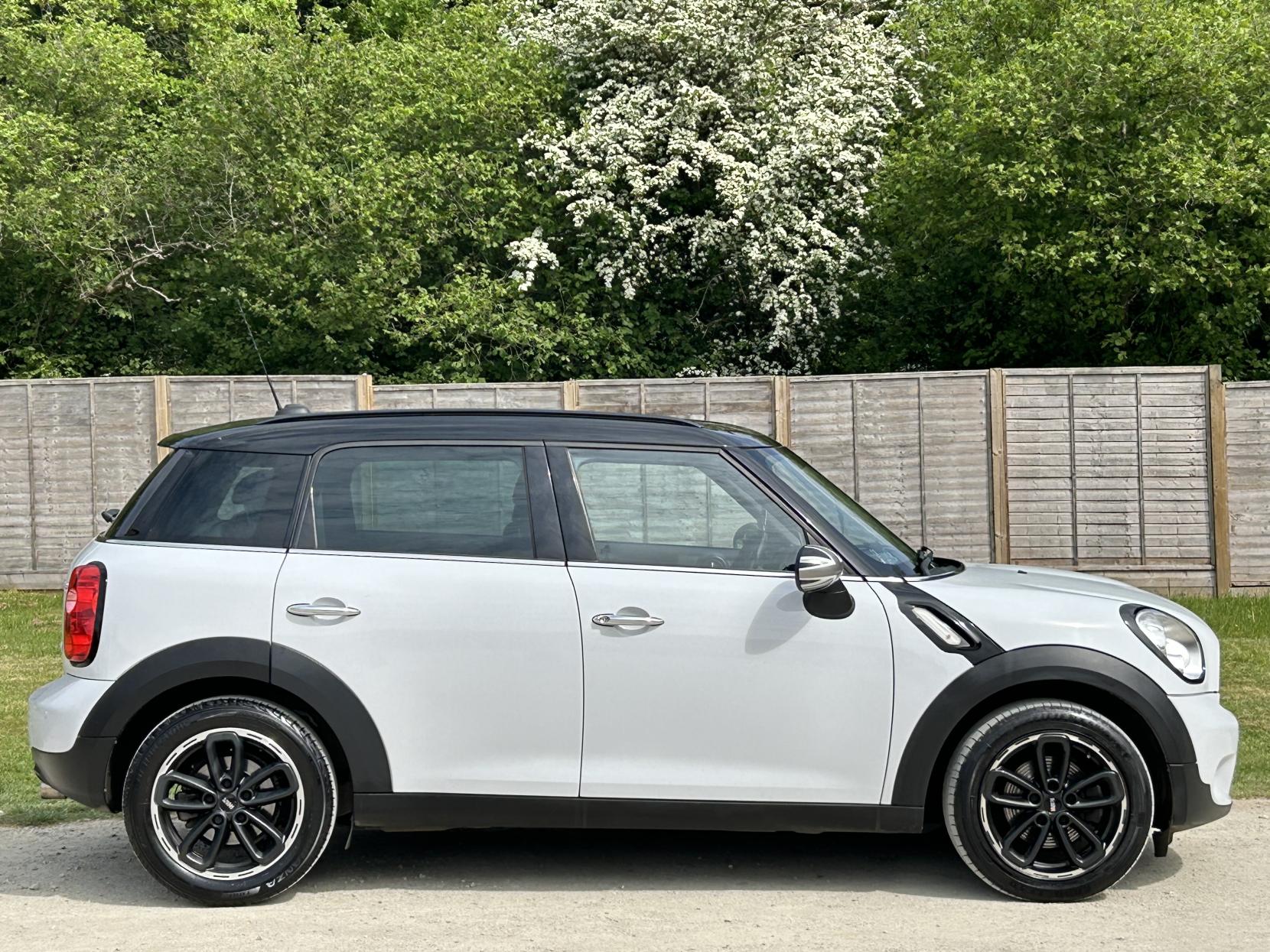 MINI Countryman 1.6 Cooper SUV 5dr Petrol Manual Euro 5 (s/s) (122 ps)