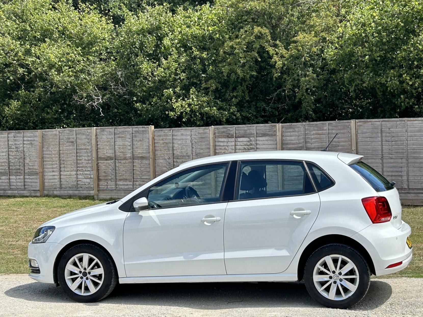 Volkswagen Polo 1.0 BlueMotion Tech SE Hatchback 5dr Petrol Manual Euro 6 (s/s) (75 ps)