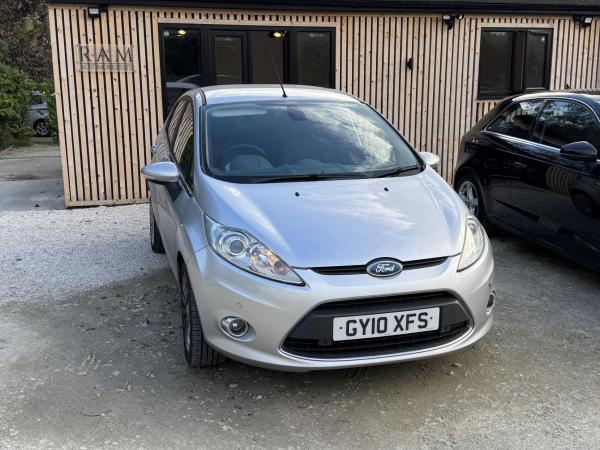 Ford Fiesta 1.4 Titanium Hatchback 5dr Petrol Automatic (154 g/km, 94 bhp)