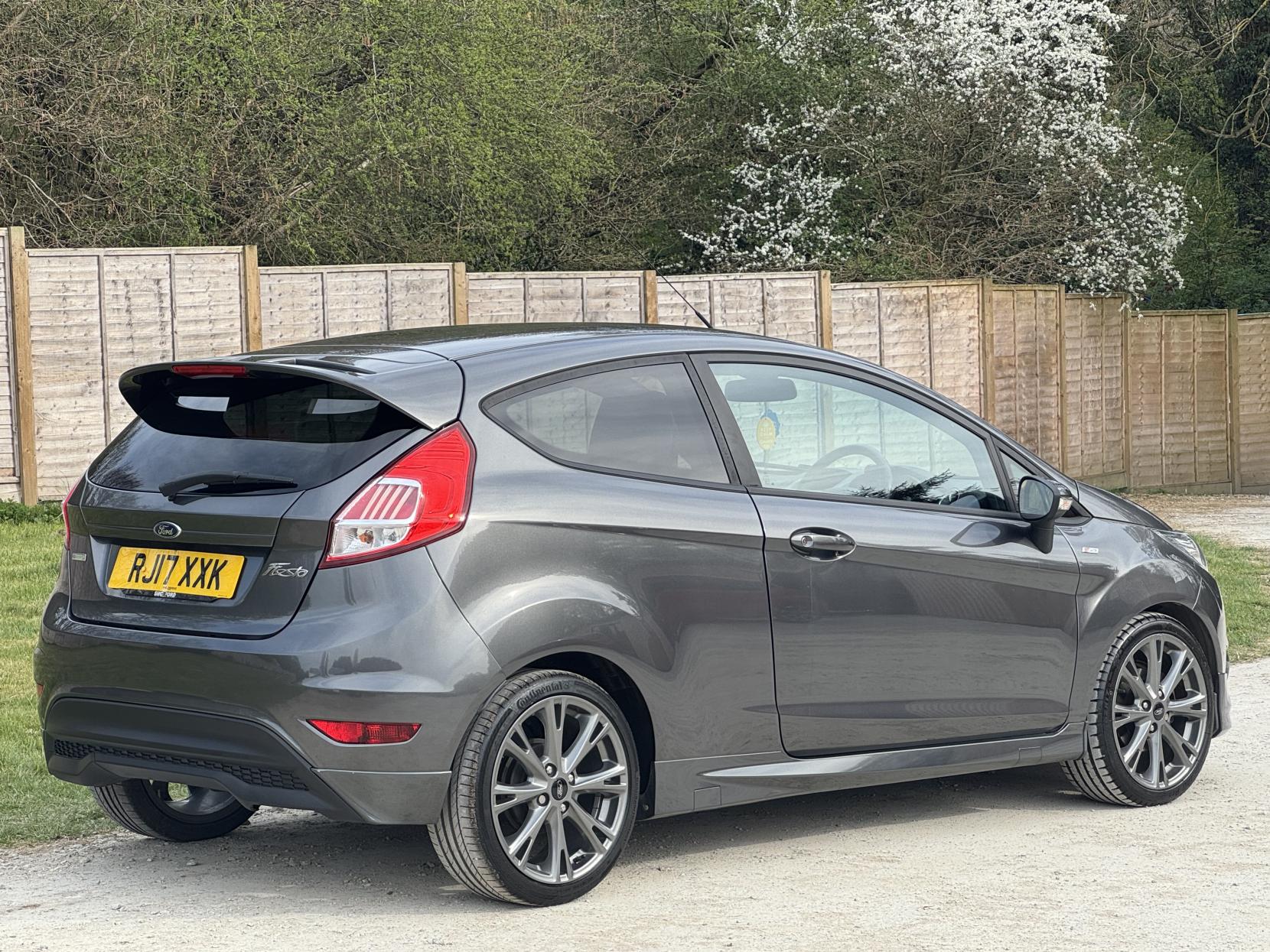 Ford Fiesta 1.0T EcoBoost ST-Line Hatchback 3dr Petrol Manual Euro 6 (s/s) (100 ps)