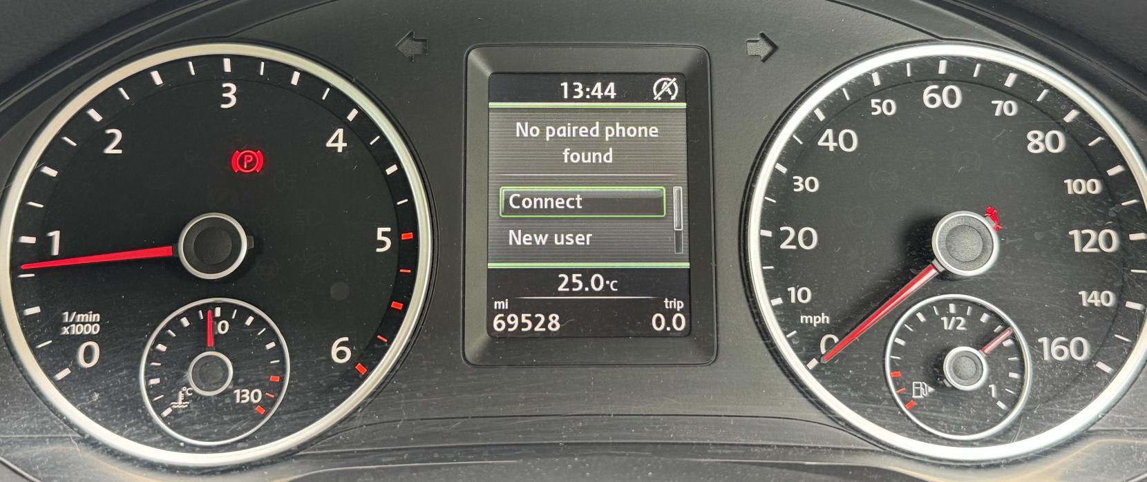 Volkswagen Tiguan 2.0 TDI BlueMotion Tech SE SUV 5dr Diesel DSG 4WD Euro 5 (s/s) (140 ps)