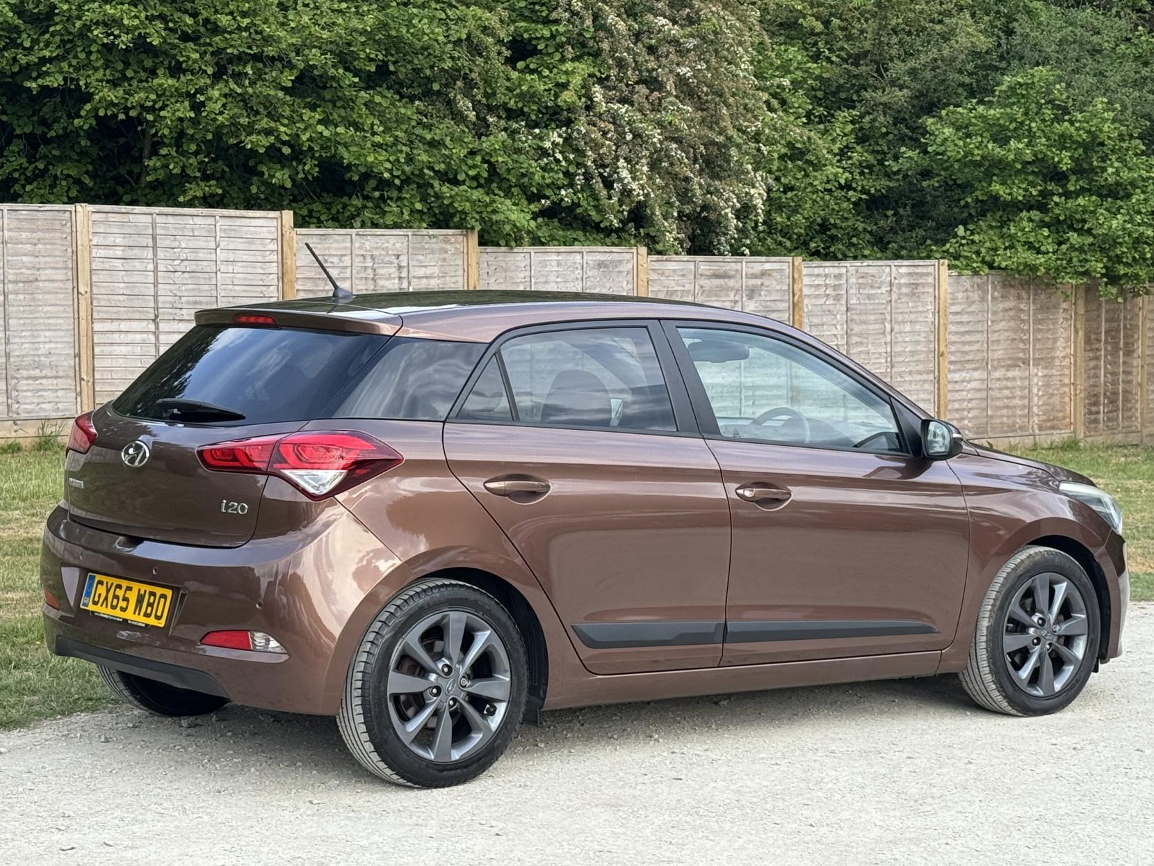 Hyundai i20 1.4 Premium Hatchback 5dr Petrol Auto Euro 6 (100 ps)