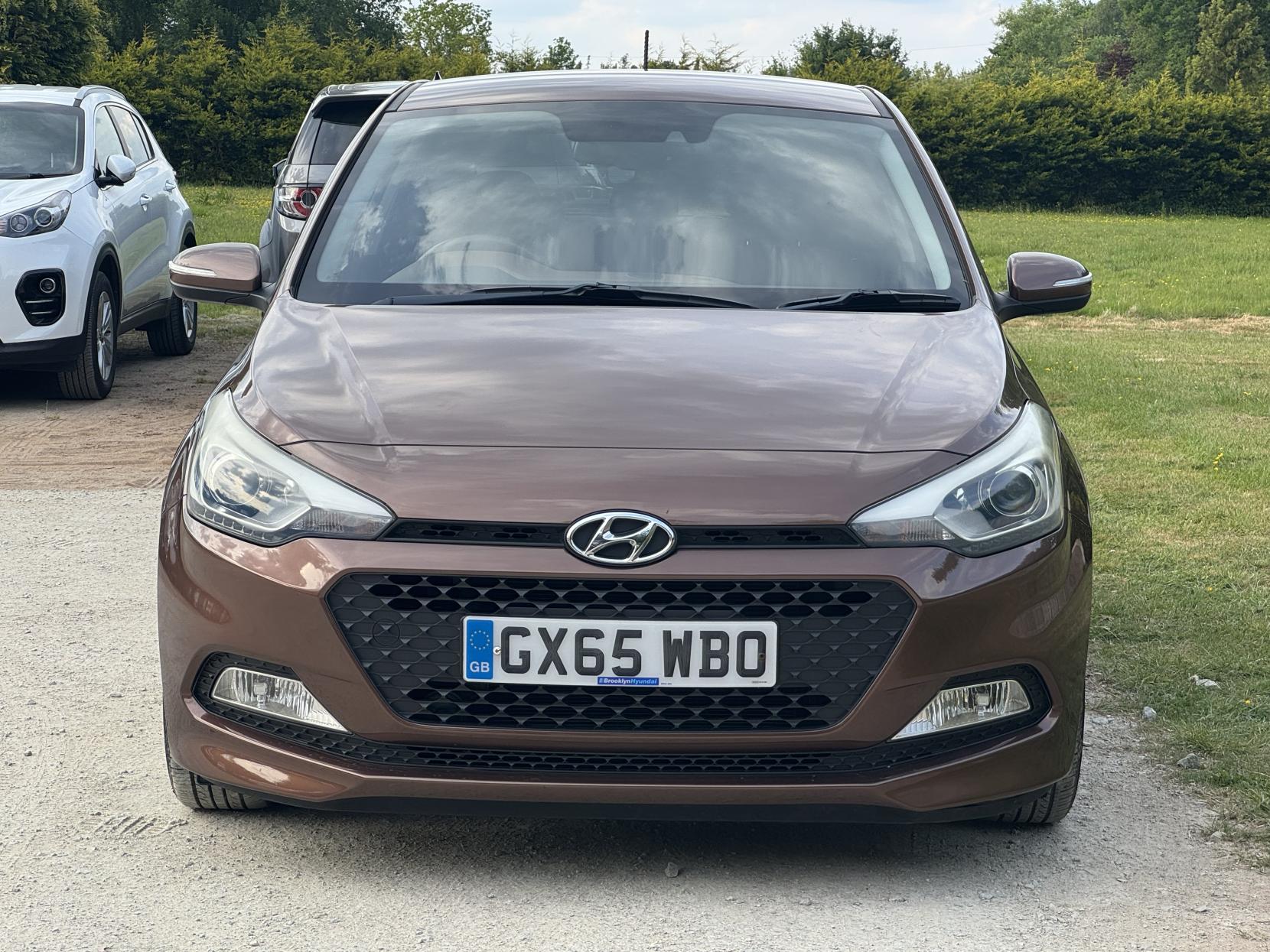 Hyundai i20 1.4 Premium Hatchback 5dr Petrol Auto Euro 6 (100 ps)