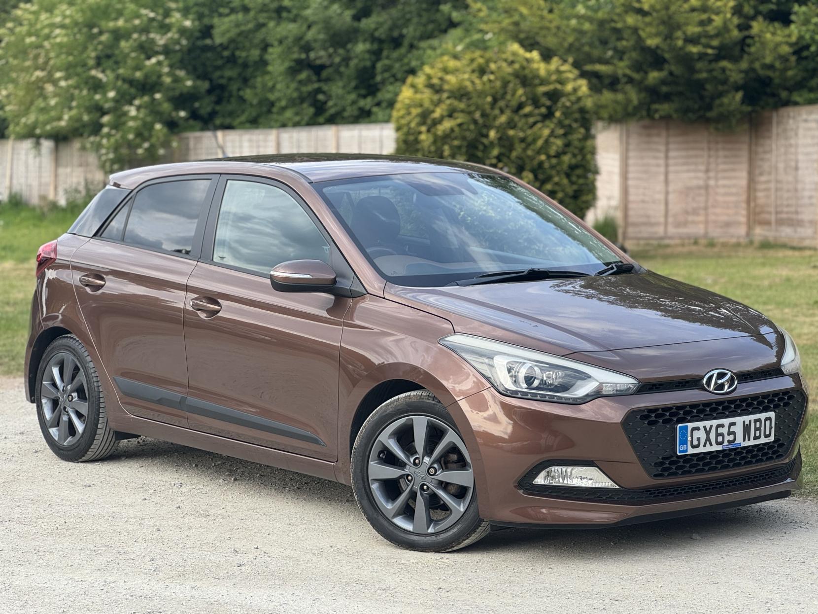 Hyundai i20 1.4 Premium Hatchback 5dr Petrol Auto Euro 6 (100 ps)