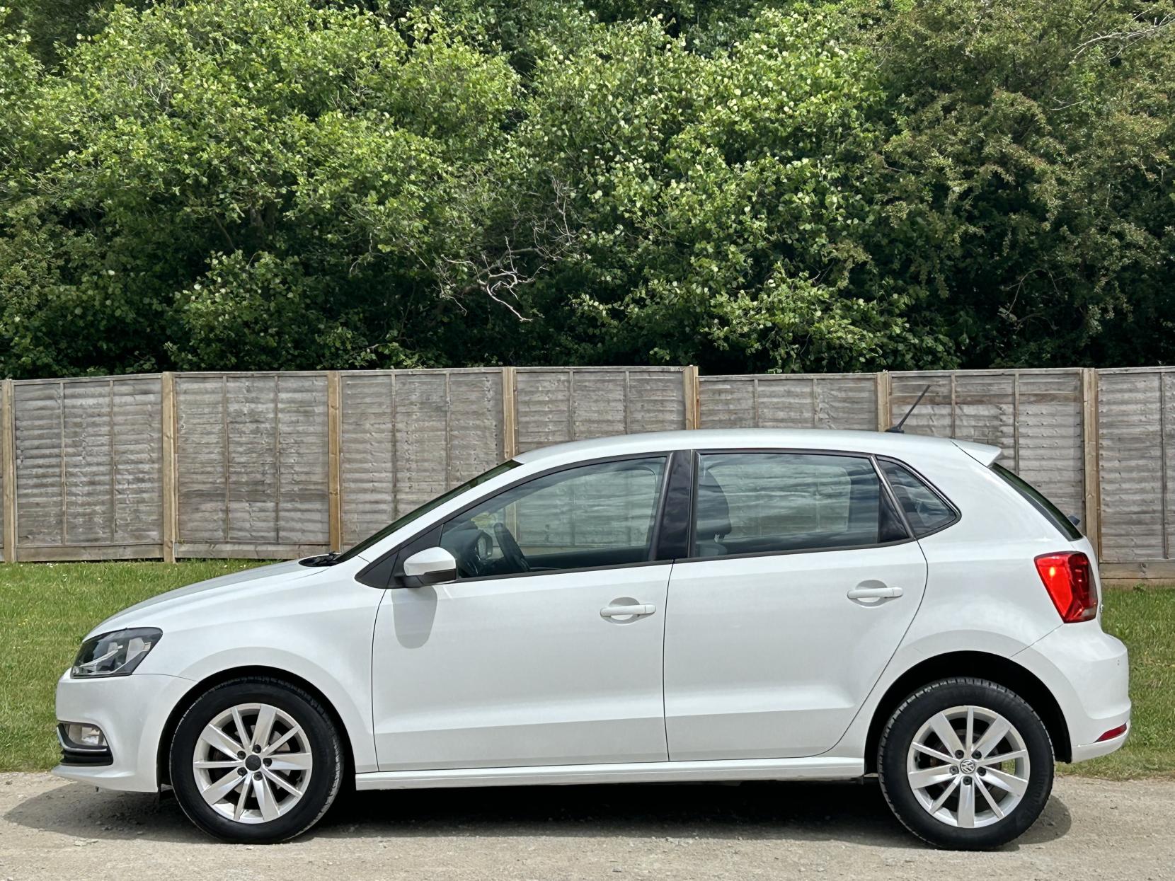 Volkswagen Polo 1.0 BlueMotion Tech SE Hatchback 5dr Petrol Manual Euro 6 (s/s) (75 ps)