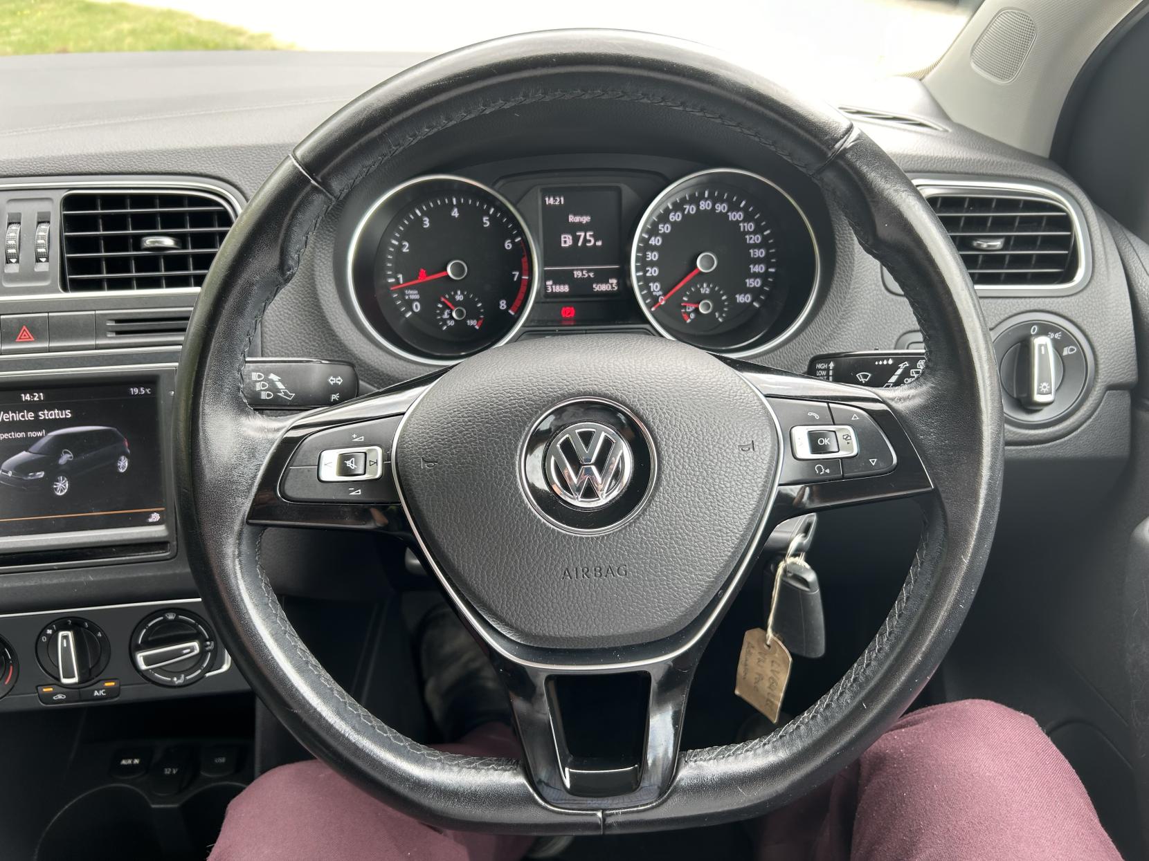 Volkswagen Polo 1.0 BlueMotion Tech SE Hatchback 5dr Petrol Manual Euro 6 (s/s) (75 ps)
