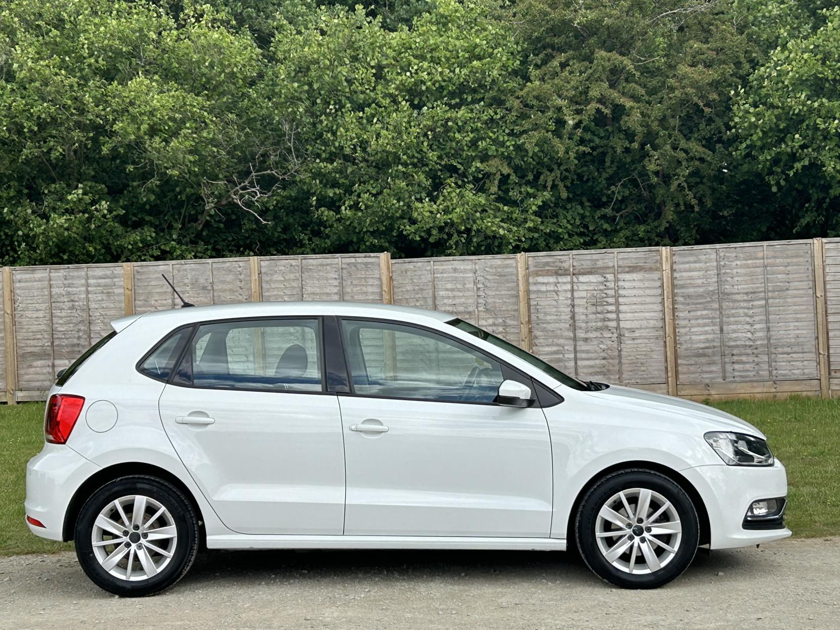 Volkswagen Polo 1.0 BlueMotion Tech SE Hatchback 5dr Petrol Manual Euro 6 (s/s) (75 ps)