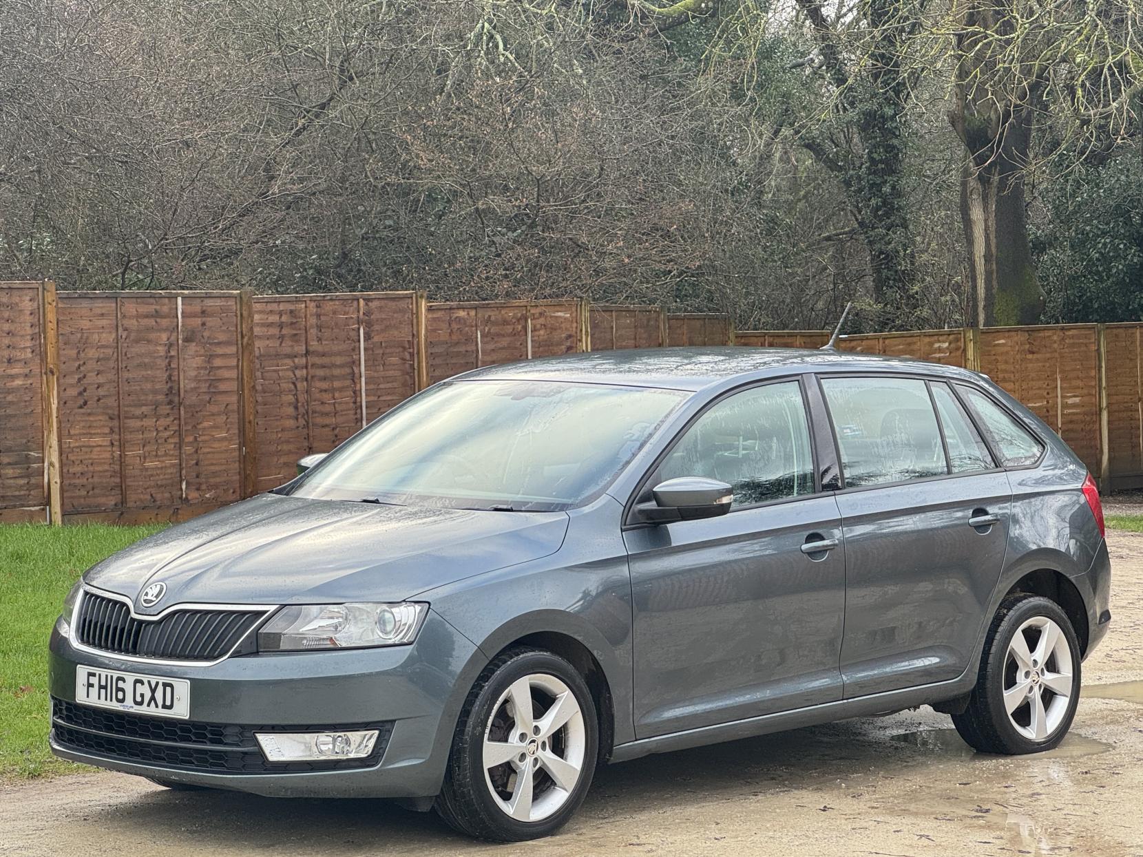 Skoda Rapid Spaceback 1.6 TDI SE Tech Hatchback 5dr Diesel Manual Euro 6 (s/s) (115 ps)