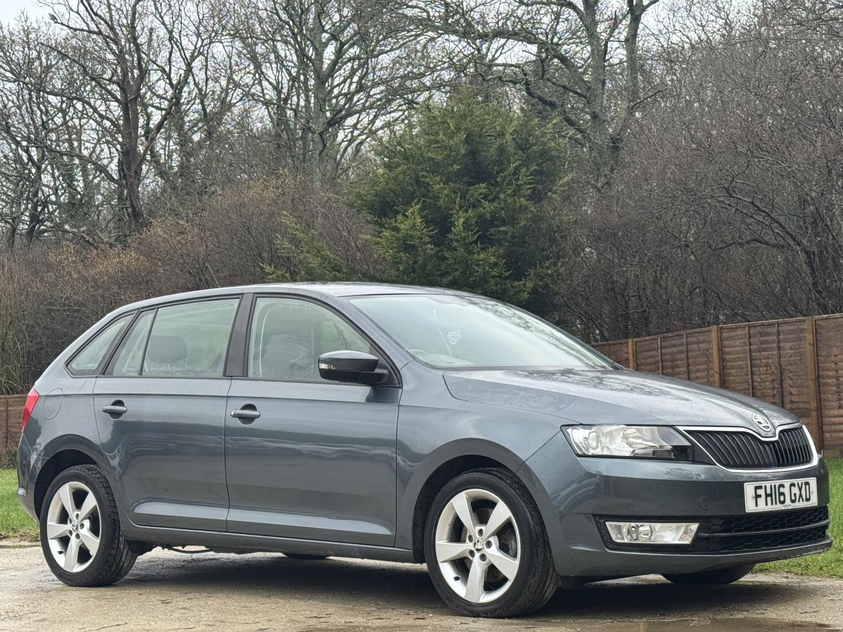 Skoda Rapid Spaceback 1.6 TDI SE Tech Hatchback 5dr Diesel Manual Euro 6 (s/s) (115 ps)