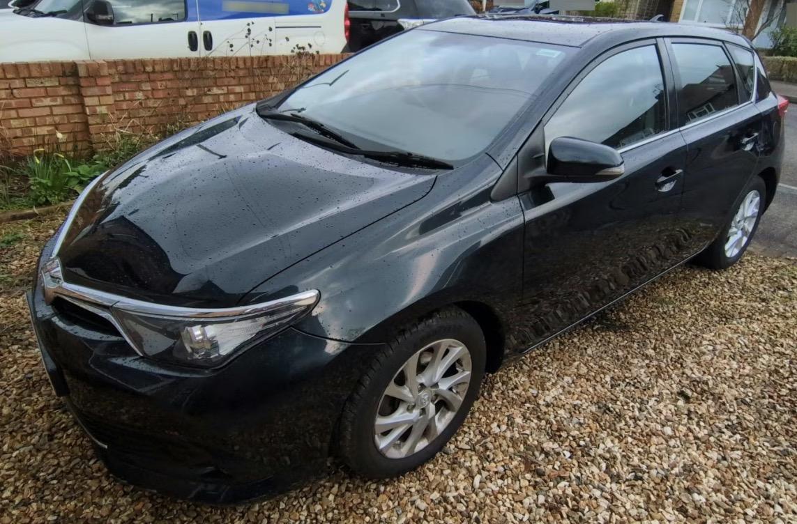 Toyota Auris 1.8 VVT-h Business Edition Hatchback 5dr Petrol Hybrid CVT Euro 6 (s/s) (136 ps)