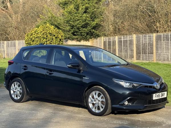 Toyota Auris 1.8 VVT-h Business Edition Hatchback 5dr Petrol Hybrid CVT Euro 6 (s/s) (136 ps)