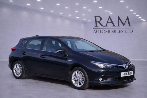 Toyota Auris 1.8 VVT-h Business Edition Hatchback 5dr Petrol Hybrid CVT Euro 6 (s/s) (136 ps)
