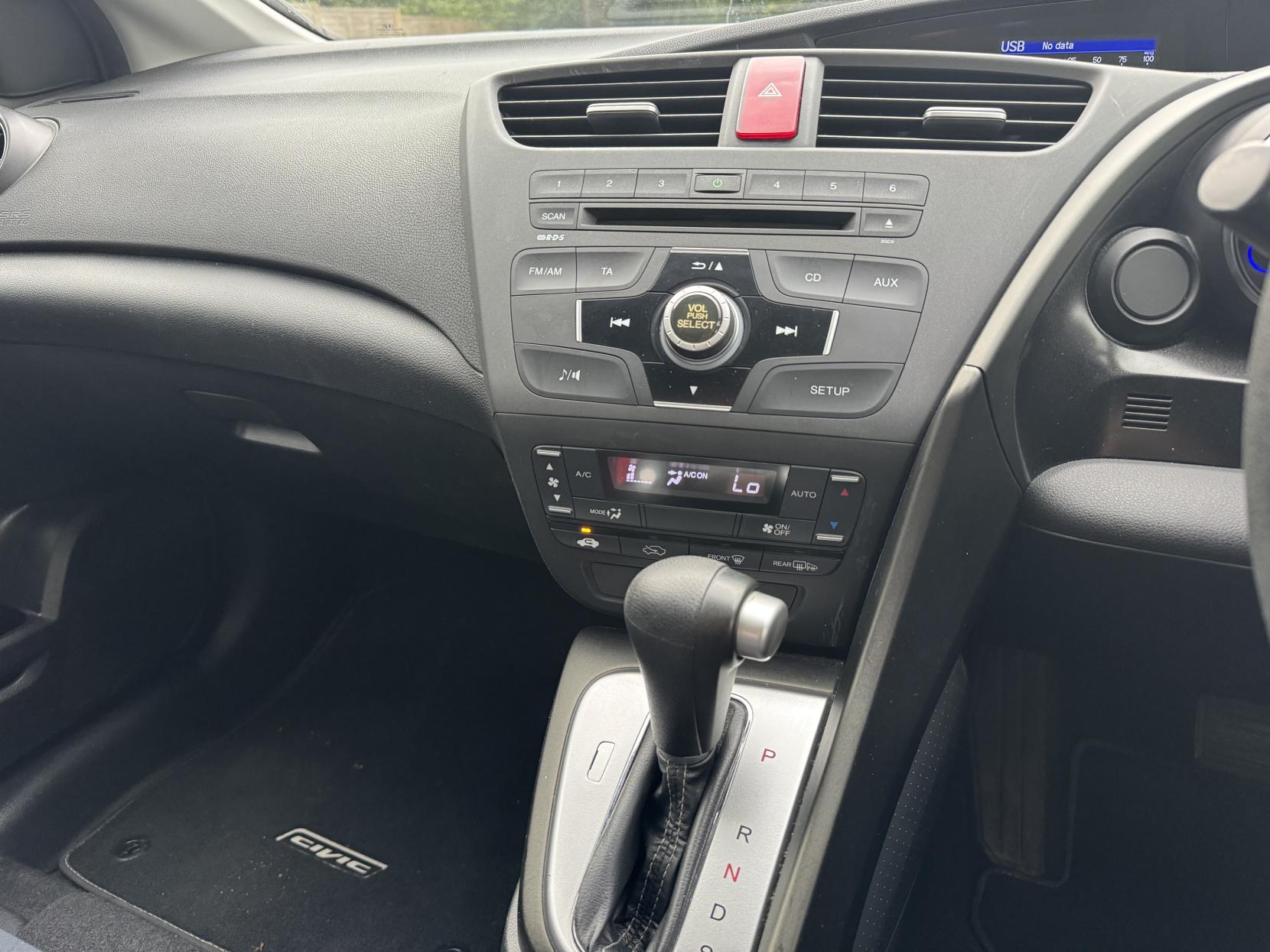Honda Civic 1.8 i-VTEC SE Hatchback 5dr Petrol Auto Euro 5 (142 ps)