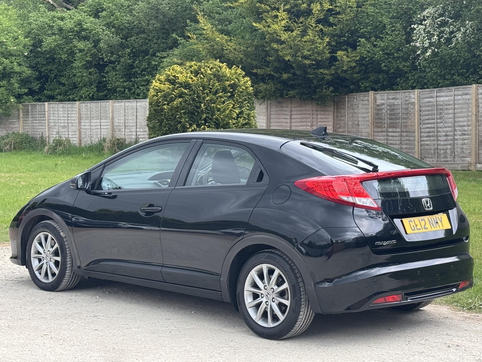 Honda Civic 1.8 i-VTEC SE Hatchback 5dr Petrol Auto Euro 5 (142 ps)