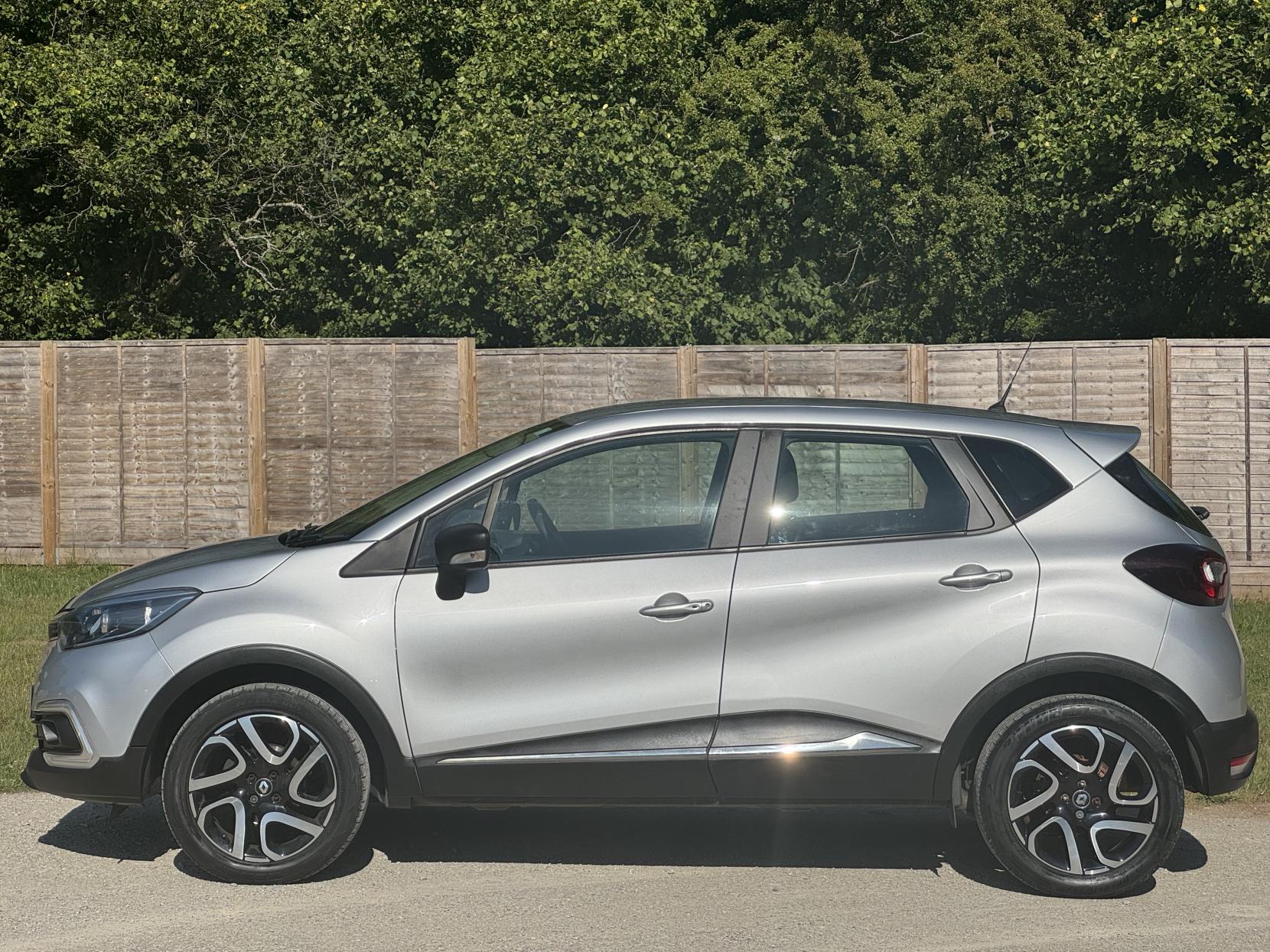 Renault Captur 0.9 TCe ENERGY Dynamique Nav SUV 5dr Petrol Manual Euro 6 (s/s) (90 ps)