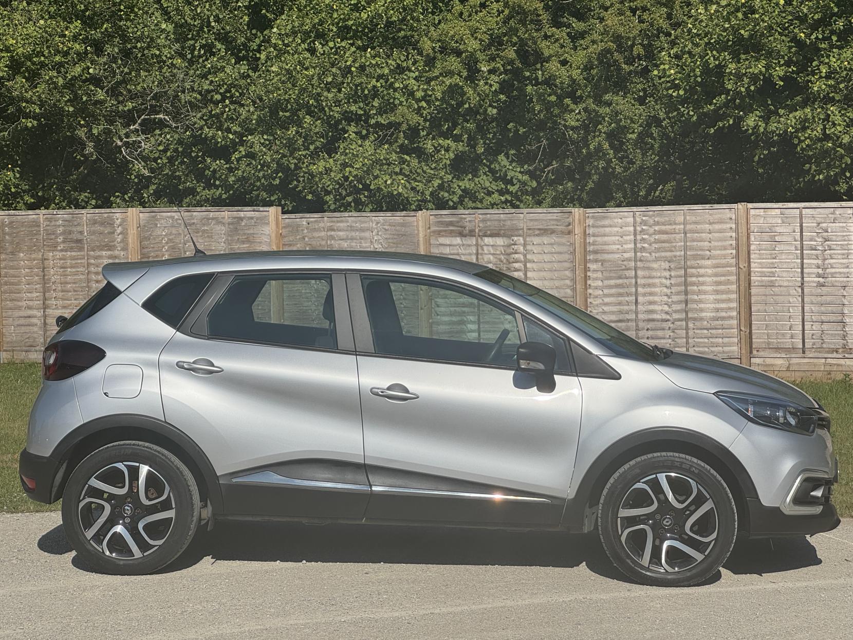 Renault Captur 0.9 TCe ENERGY Dynamique Nav SUV 5dr Petrol Manual Euro 6 (s/s) (90 ps)