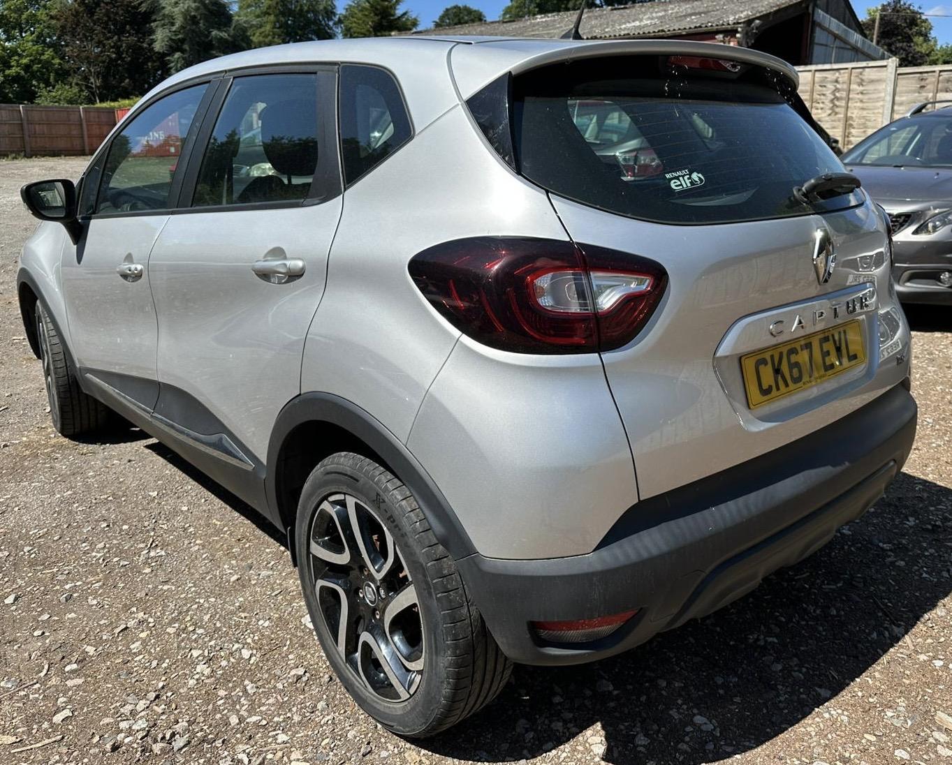 Renault Captur 0.9 TCe ENERGY Dynamique Nav SUV 5dr Petrol Manual Euro 6 (s/s) (90 ps)