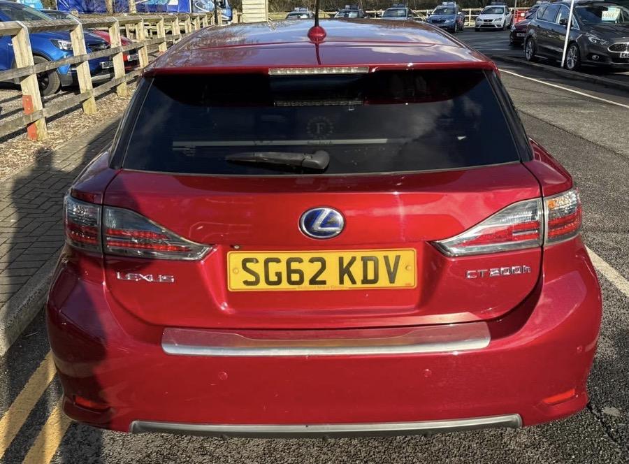 Lexus CT 1.8 200h F Sport Hatchback 5dr Petrol Hybrid CVT Euro 5 (s/s) (136 ps)