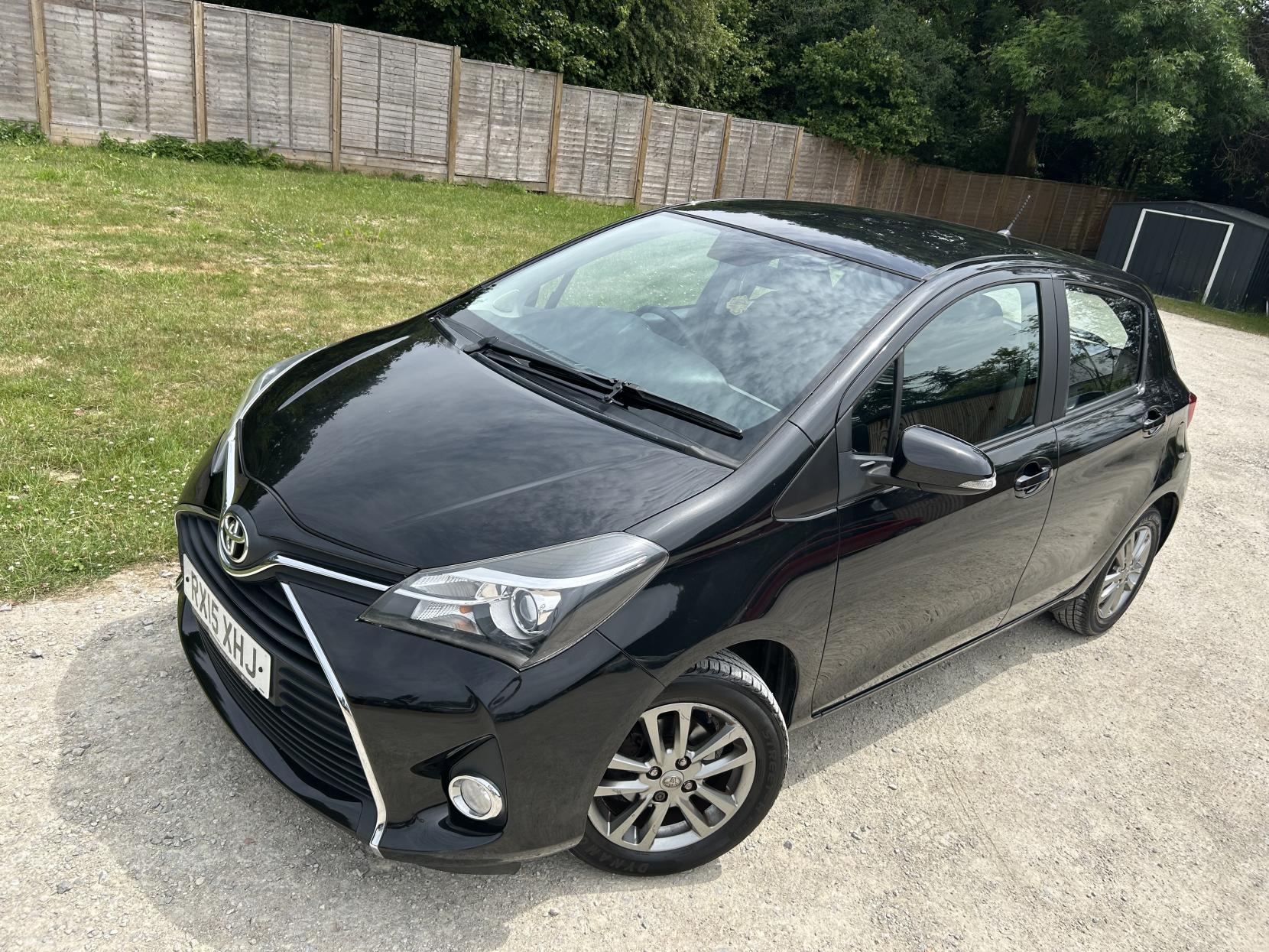 Toyota Yaris 1.33 Dual VVT-i Icon Hatchback 5dr Petrol Manual Euro 5 Euro 5 (99 ps)