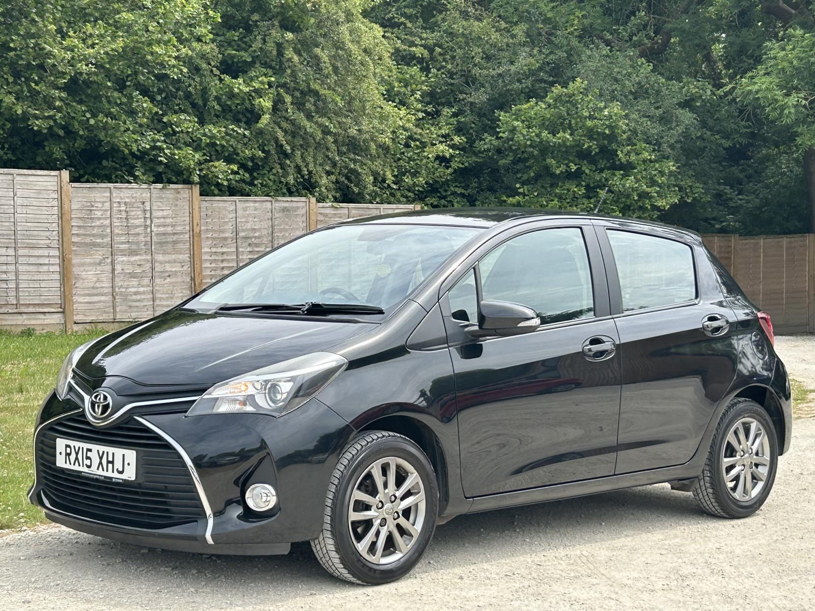 Toyota Yaris 1.33 Dual VVT-i Icon Hatchback 5dr Petrol Manual Euro 5 Euro 5 (99 ps)