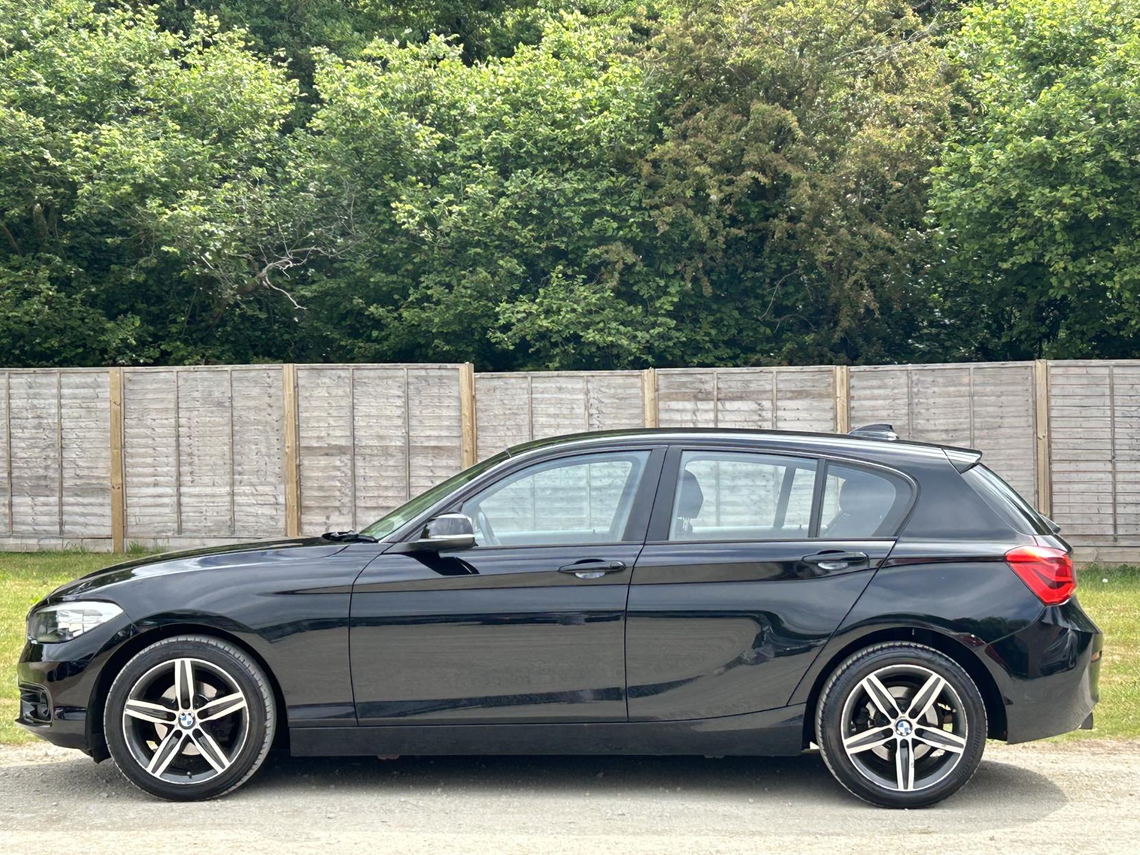 BMW 1 Series 1.5 118i Sport Hatchback 5dr Petrol Manual Euro 6 (s/s) (136 ps)