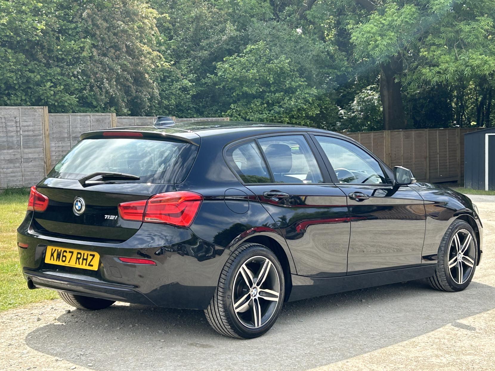 BMW 1 Series 1.5 118i Sport Hatchback 5dr Petrol Manual Euro 6 (s/s) (136 ps)