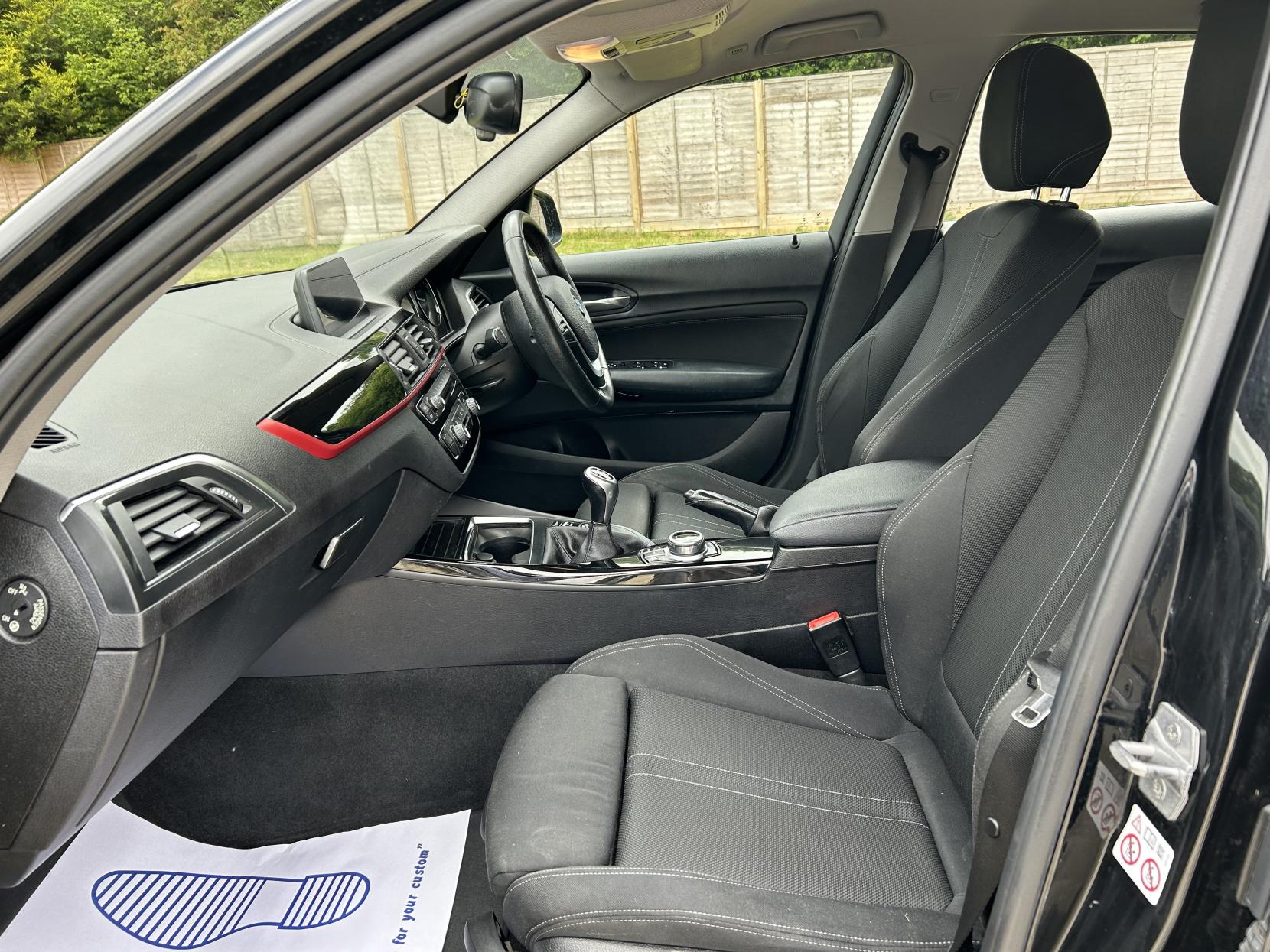 BMW 1 Series 1.5 118i Sport Hatchback 5dr Petrol Manual Euro 6 (s/s) (136 ps)