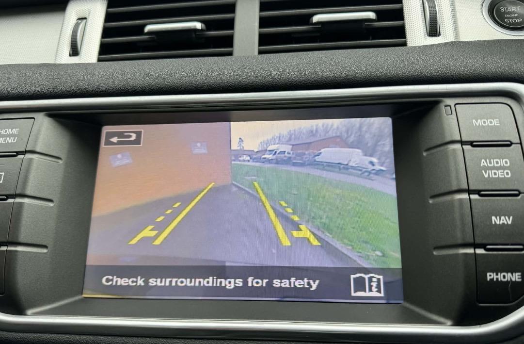 Land Rover Range Rover Evoque 2.2 SD4 Dynamic SUV 5dr Diesel Auto 4WD Euro 5 (190 ps)