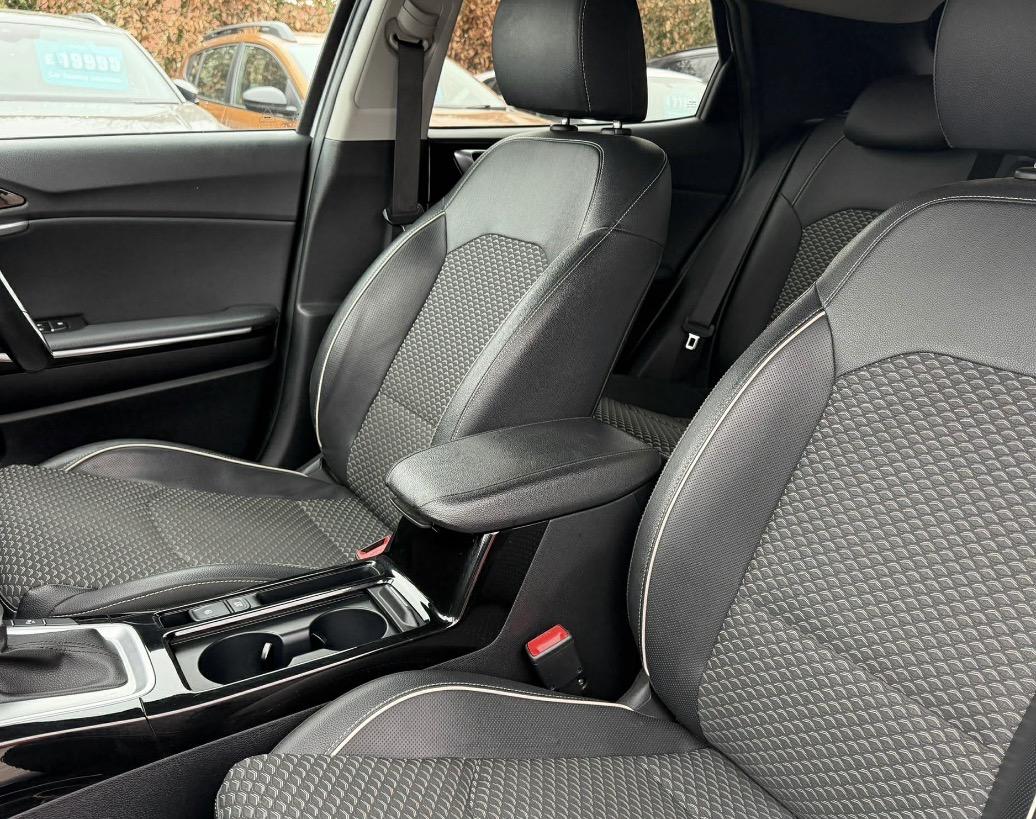 Kia XCeed 1.6 GDi 8.9kWh 3 SUV 5dr Petrol Plug-in Hybrid DCT Euro 6 (s/s) (139 bhp)