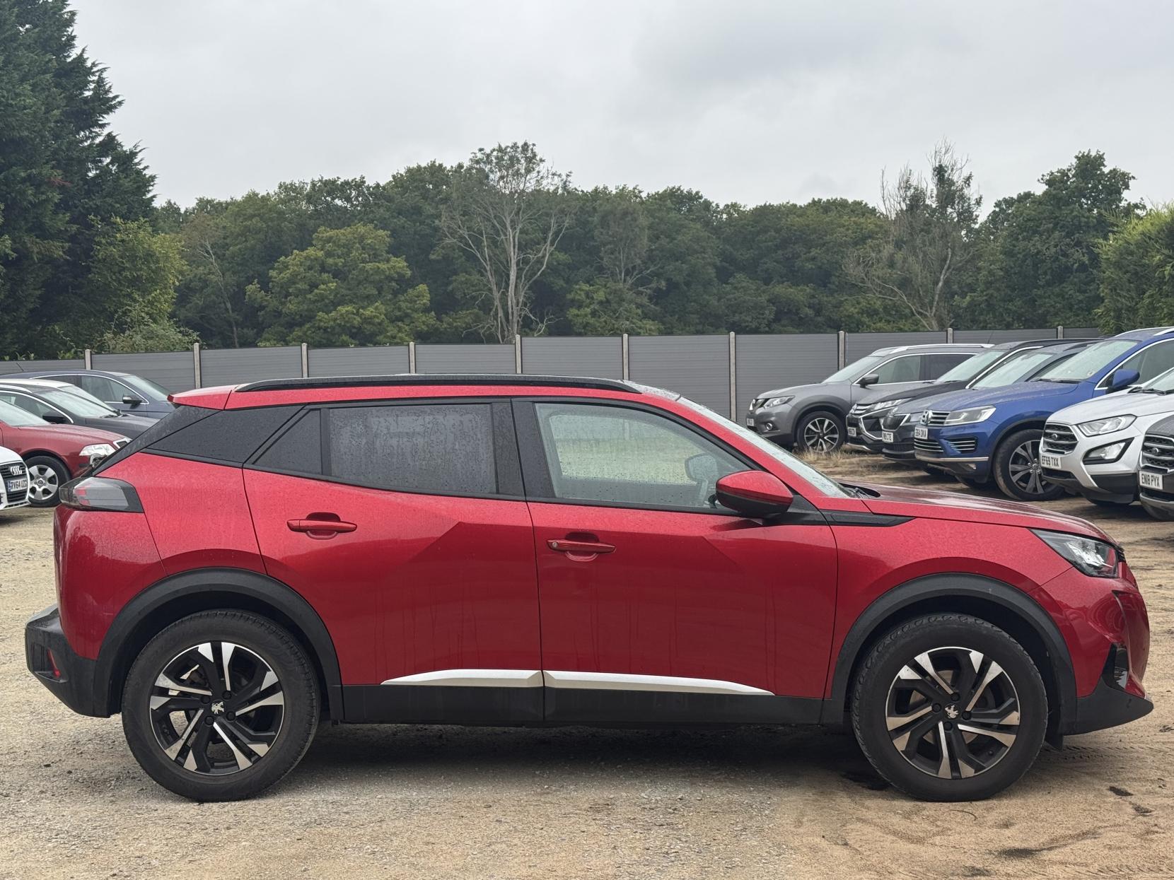 Peugeot 2008 1.2 PureTech Allure SUV 5dr Petrol Manual Euro 6 (s/s) (100 ps)