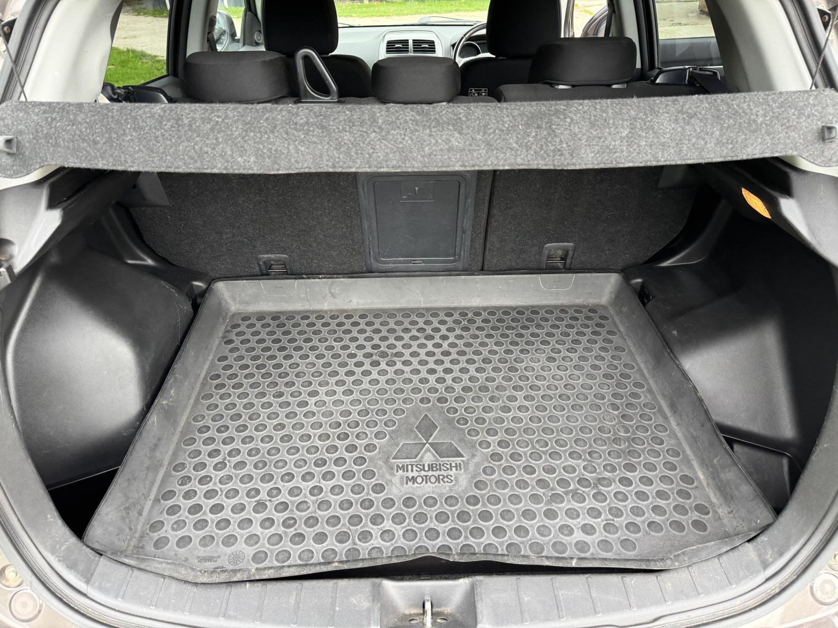 Mitsubishi ASX 1.6 3 SUV 5dr Petrol Manual Euro 5 (117 ps)