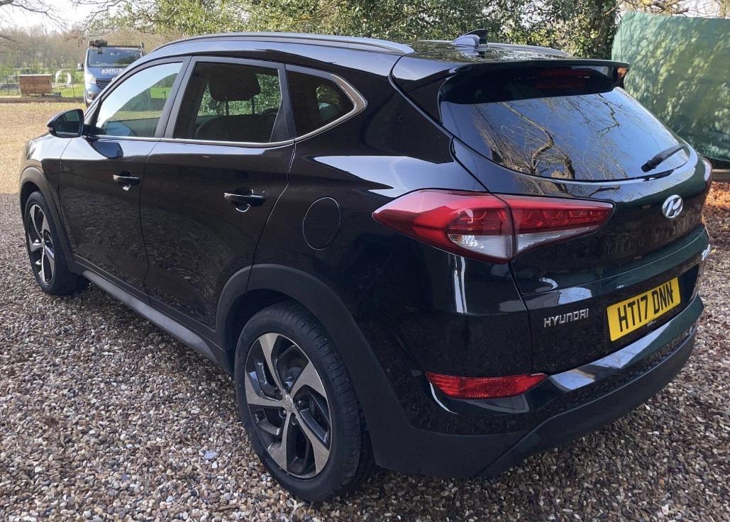 Hyundai TUCSON 1.7 CRDi Blue Drive Premium SUV 5dr Diesel DCT Euro 6 (s/s) (141 ps)