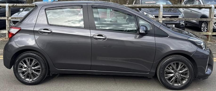 Toyota Yaris 1.5 VVT-i Icon Hatchback 5dr Petrol Manual Euro 6 (111 ps)