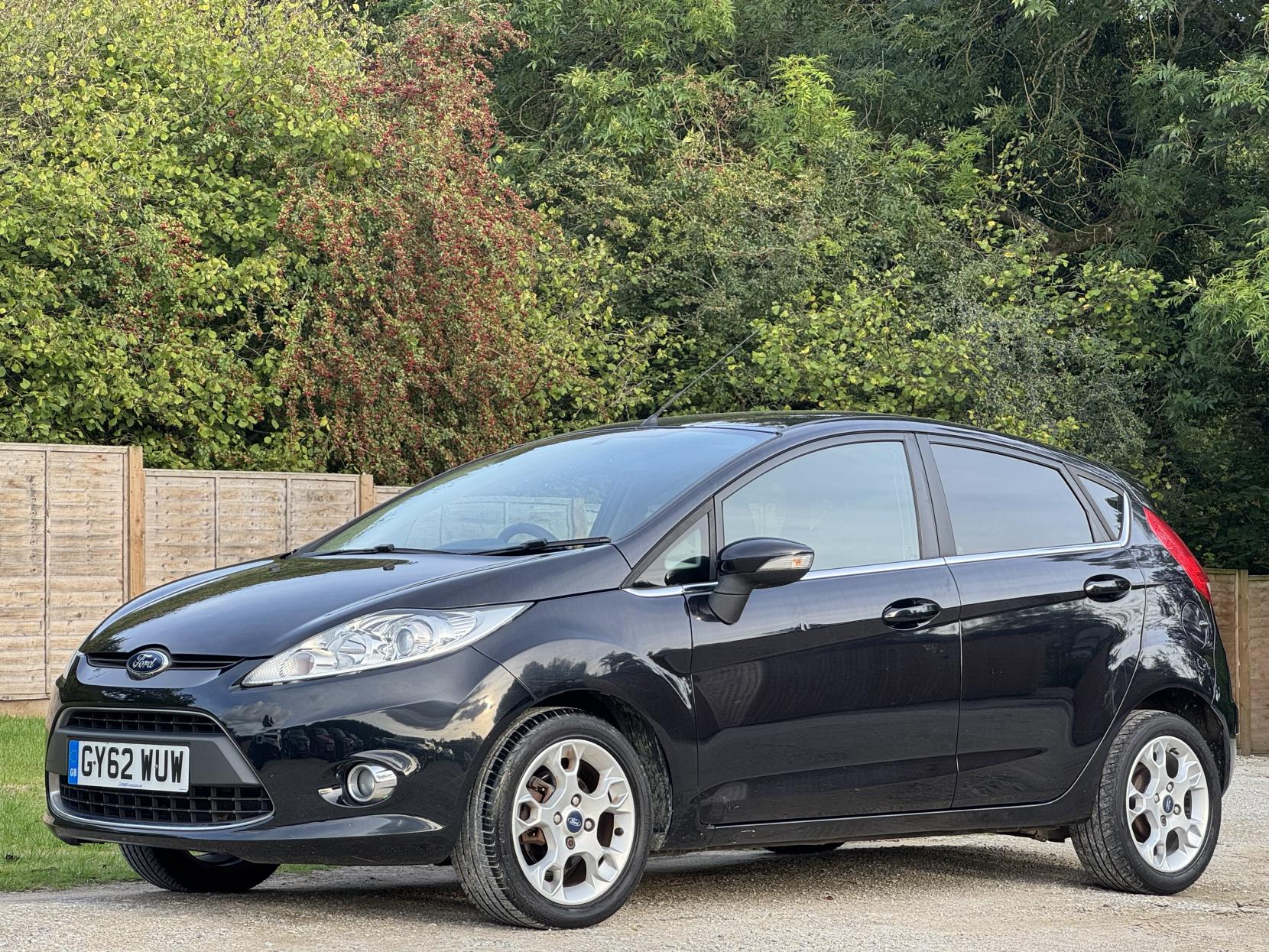 Ford Fiesta 1.25 Zetec Hatchback 5dr Petrol Manual Euro 5 (82 ps)