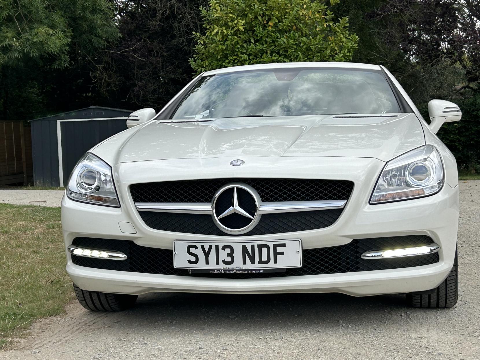 Mercedes-Benz SLK 1.8 SLK200 BlueEfficiency Convertible 2dr Petrol G-Tronic+ Euro 5 (s/s) (184 ps)