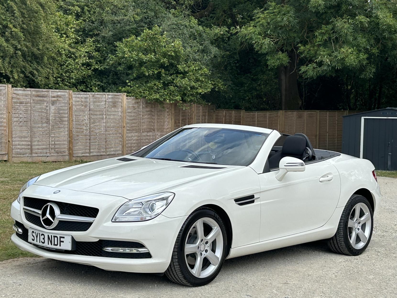 Mercedes-Benz SLK 1.8 SLK200 BlueEfficiency Convertible 2dr Petrol G-Tronic+ Euro 5 (s/s) (184 ps)