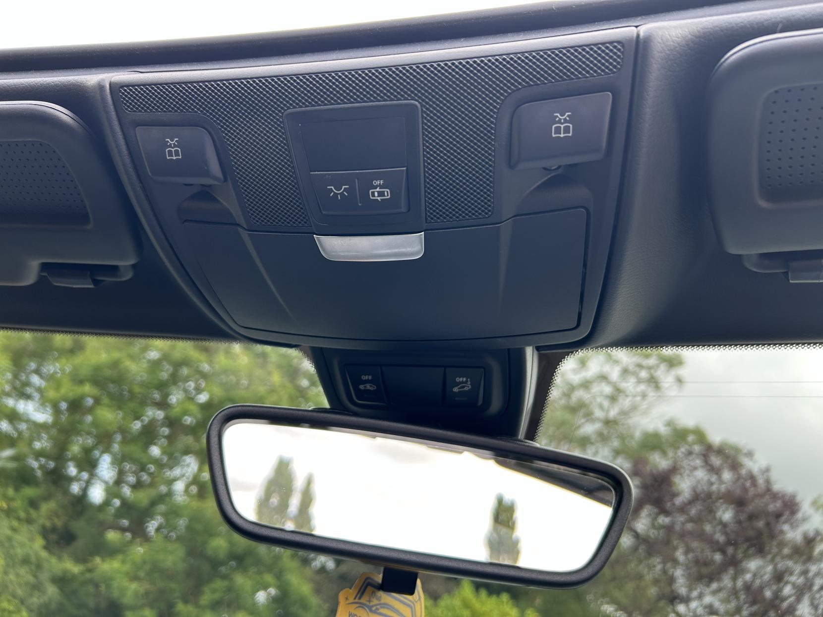 Mercedes-Benz SLK 1.8 SLK200 BlueEfficiency Convertible 2dr Petrol G-Tronic+ Euro 5 (s/s) (184 ps)