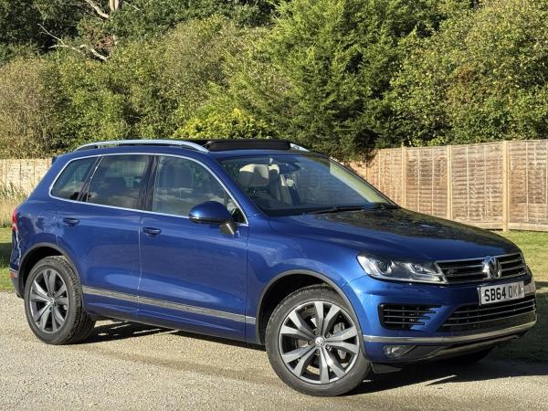 Volkswagen Touareg 3.0 TDI V6 BlueMotion Tech R-Line SUV 5dr Diesel Tiptronic 4WD Euro 6 (s/s) (262 ps)