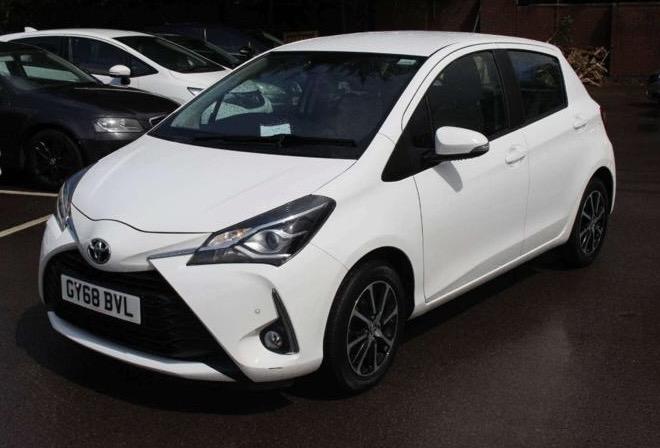 Toyota Yaris 1.5 VVT-i Icon Tech Hatchback 5dr Petrol Manual Euro 6 (111 ps)