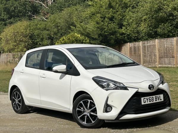 Toyota Yaris 1.5 VVT-i Icon Tech Hatchback 5dr Petrol Manual Euro 6 (111 ps)