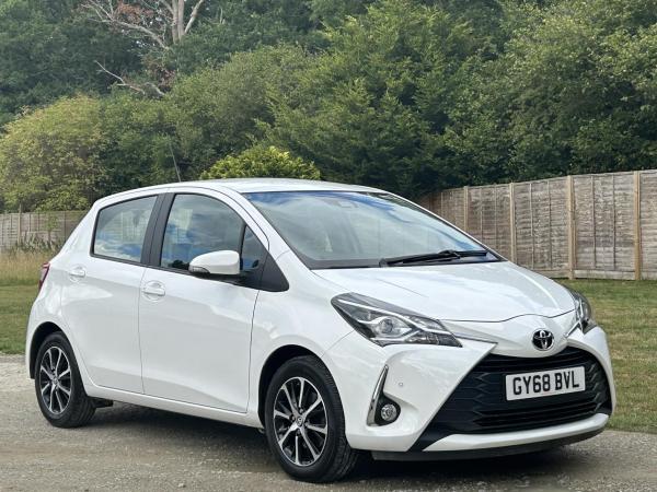 Toyota Yaris 1.5 VVT-i Icon Tech Hatchback 5dr Petrol Manual Euro 6 (111 ps)
